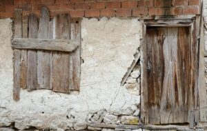 Should-an-Old-Stone-House-Be-Airtight?